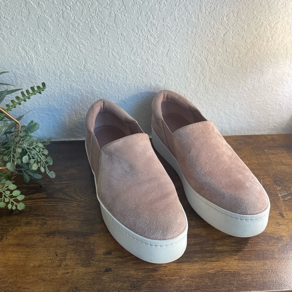VINCE - mauve / dusty rose suede platform slip on shoes - size 9